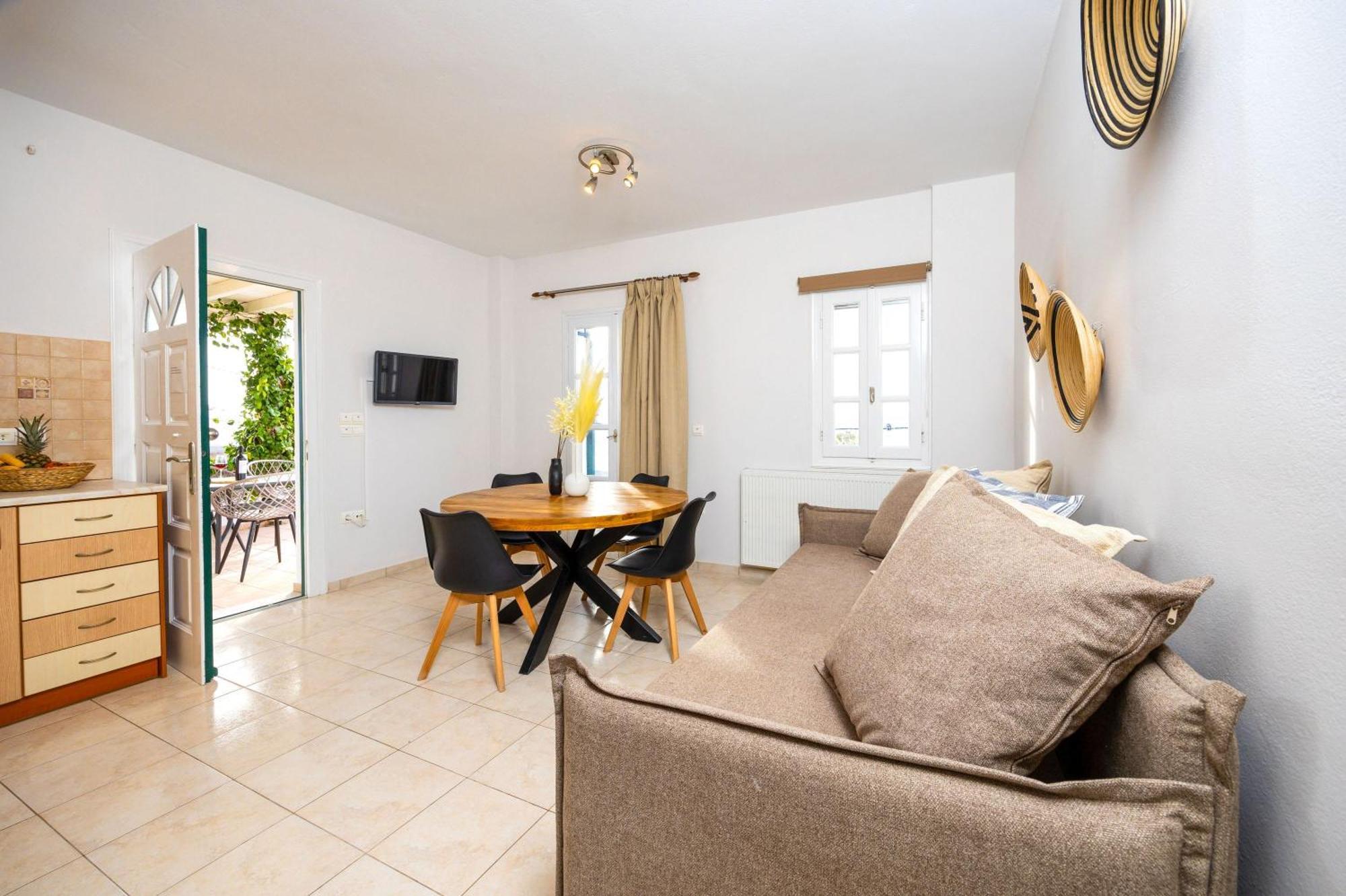 Sahara Beach Apartments - Kastraki Kastrákion エクステリア 写真